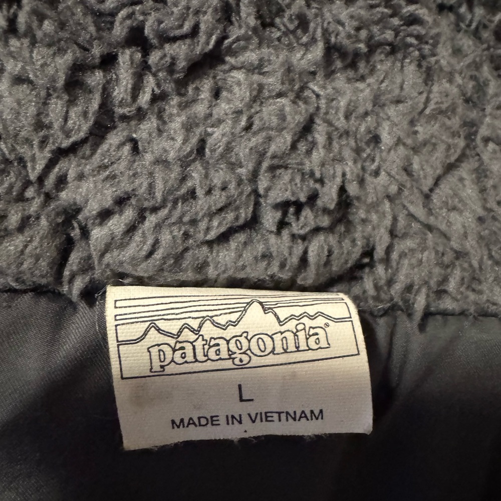 Patagonia Charcoal Fleece Reversible Vest Outerwear